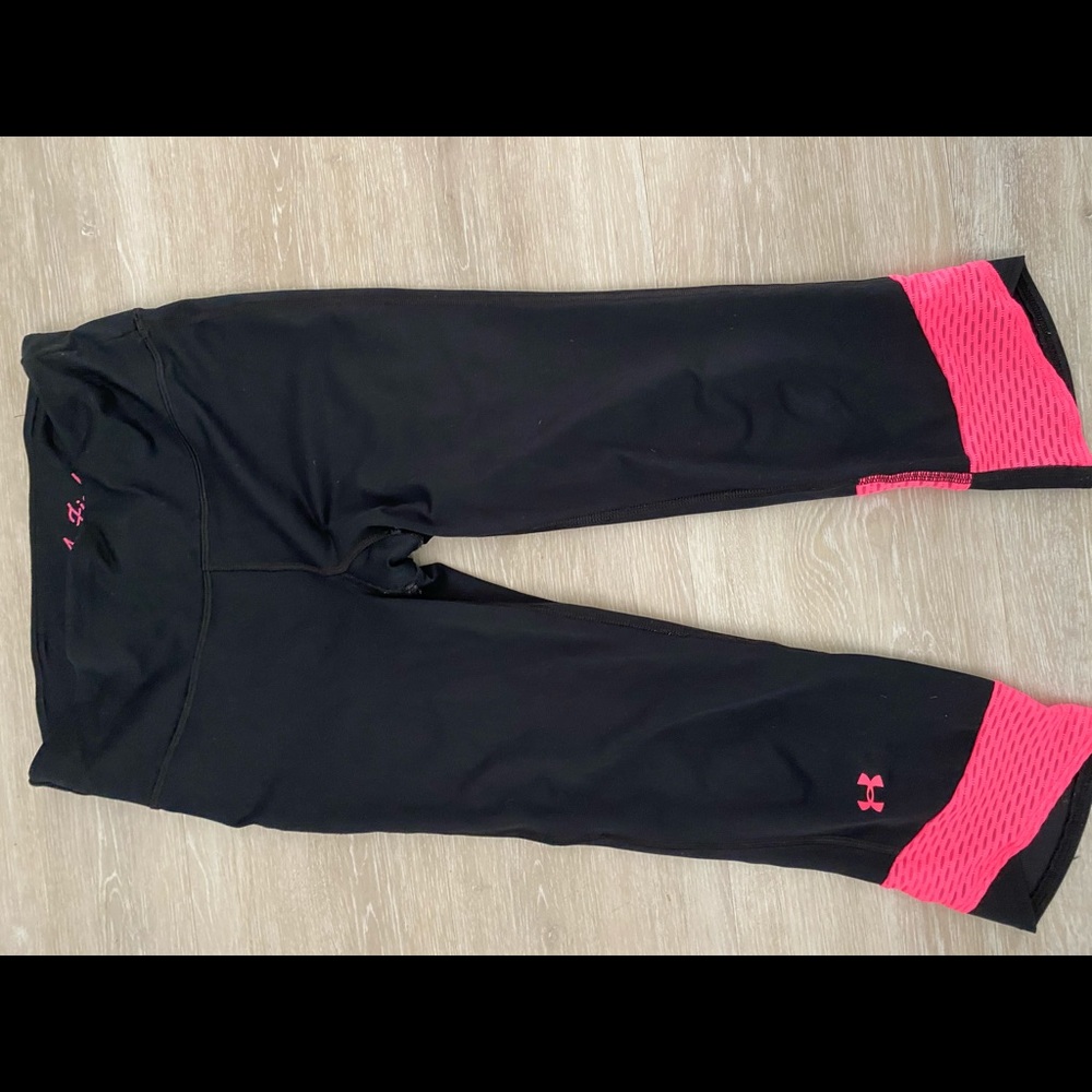 Women’s Under armor mid calf leggings